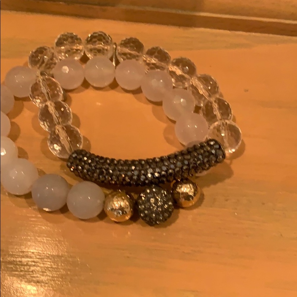5 bracelets - Picture 2 of 2